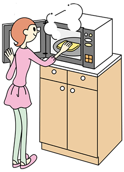 料理などを温め、レンジの中のものを取り出した直後、水に浸し固く絞ったふきんで、レンジの内側を拭く。