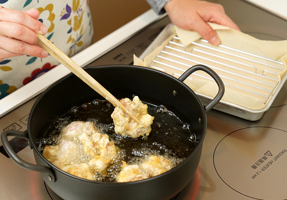 キッチンの油汚れをなんとかしたい ギトギト ベタつき撃退ガイド お掃除用品 お掃除サービスのダスキン